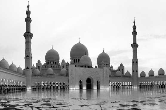Mosques in UAE to reopen for Friday prayers from December 4