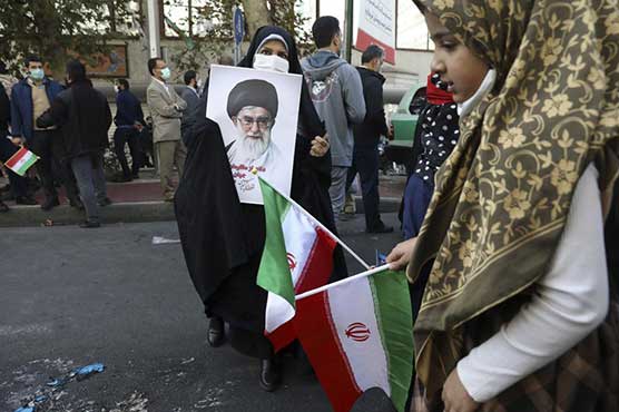 Iran bans newspaper that linked supreme leader to poverty