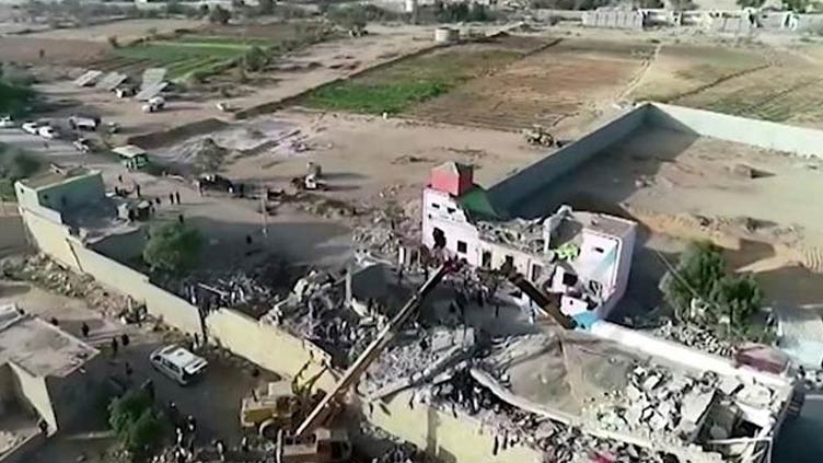 Air strike on Yemen prison leaves more than 200 dead or wounded