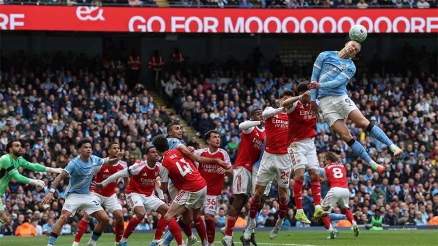 Arsenal eye return to top spot, Spurs fight for survival