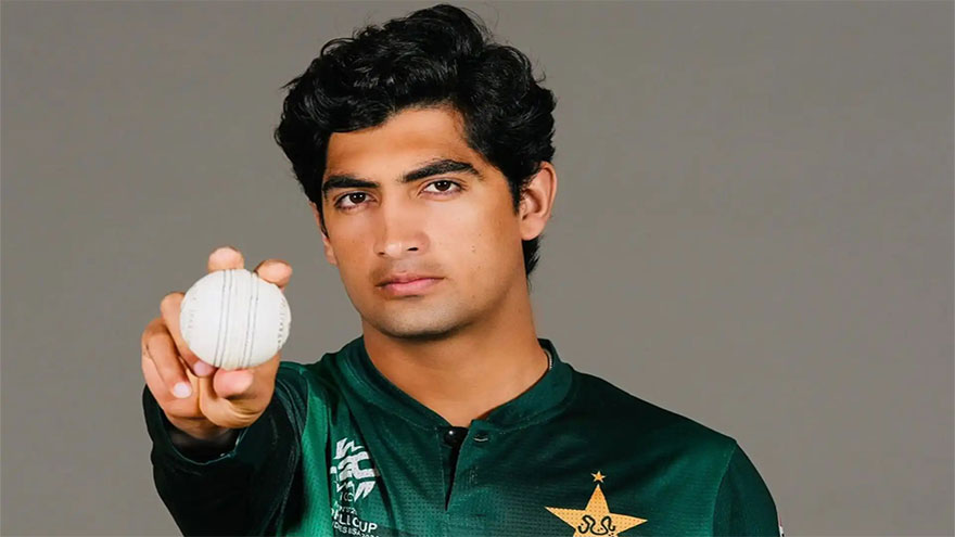 PCB serves show cause notice on Naseem Shah